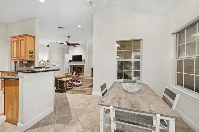 7730 Pebble Hill Lane, Rosharon, TX 77583