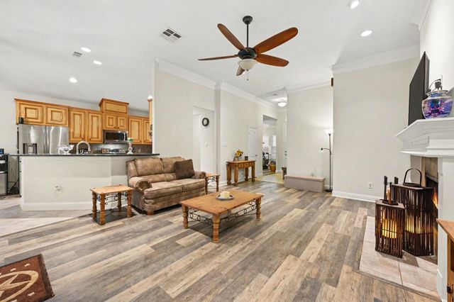 7730 Pebble Hill Lane, Rosharon, TX 77583