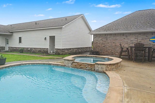 7730 Pebble Hill Lane, Rosharon, TX 77583