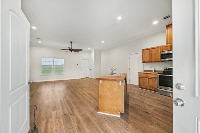7730 Pebble Hill Lane, Rosharon, TX 77583
