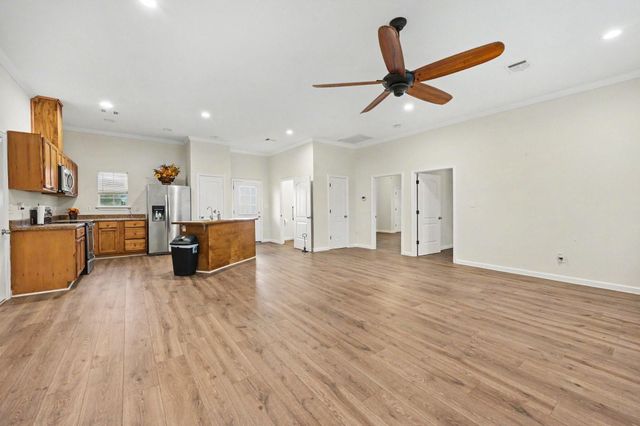 7730 Pebble Hill Lane, Rosharon, TX 77583