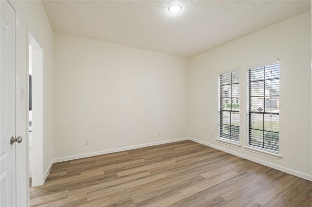 1015 Flagmore Drive, Katy, TX 77450