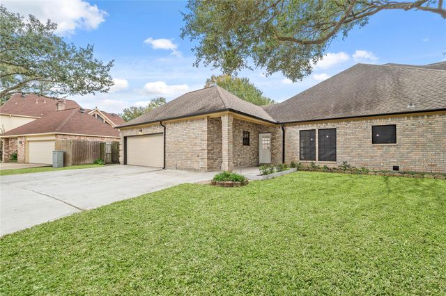 1015 Flagmore Drive, Katy, TX 77450