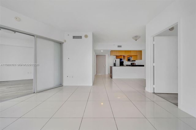 1750 N Bayshore 2001, Miami, FL 33132