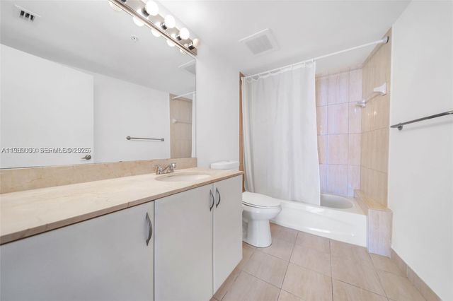 1750 N Bayshore 2001, Miami, FL 33132