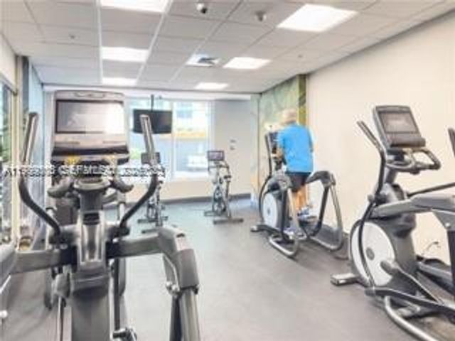 1750 N Bayshore 2001, Miami, FL 33132