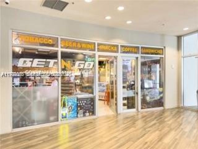 1750 N Bayshore 2001, Miami, FL 33132