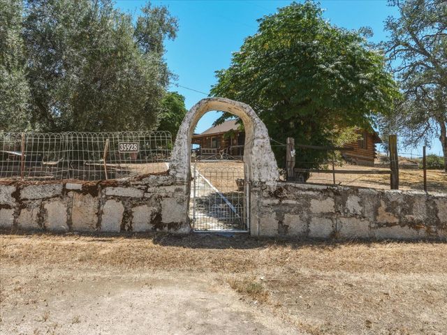 35928 Road 606, Raymond, CA 93653