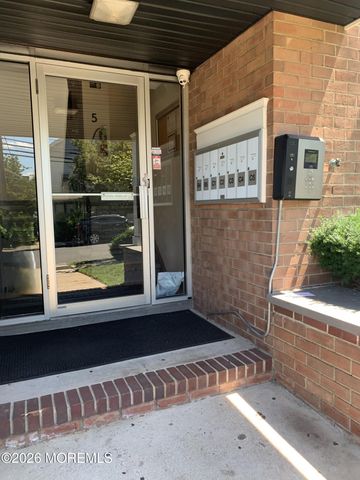 5 Charles Street 4C, New Brunswick, NJ 08901