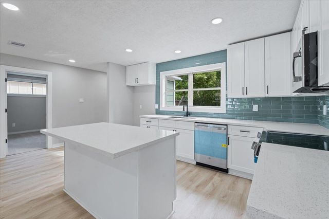 2007 Vince Street, Pasadena, TX 77502