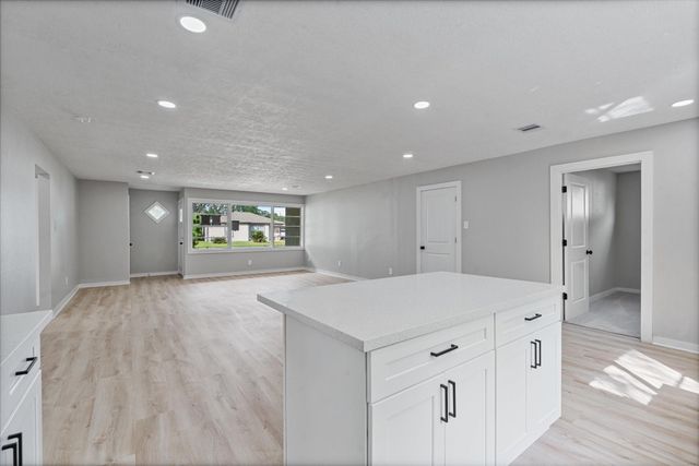 2007 Vince Street, Pasadena, TX 77502