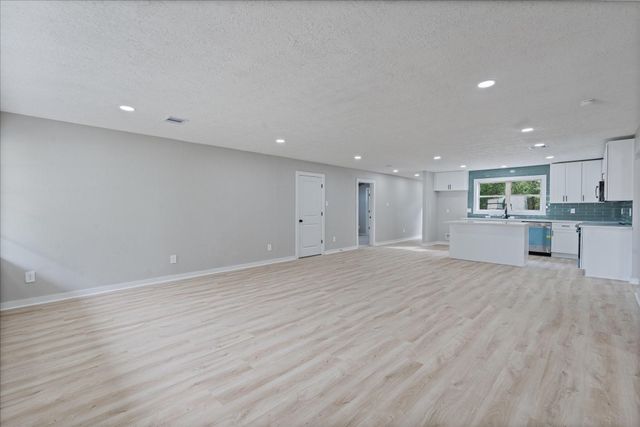 2007 Vince Street, Pasadena, TX 77502