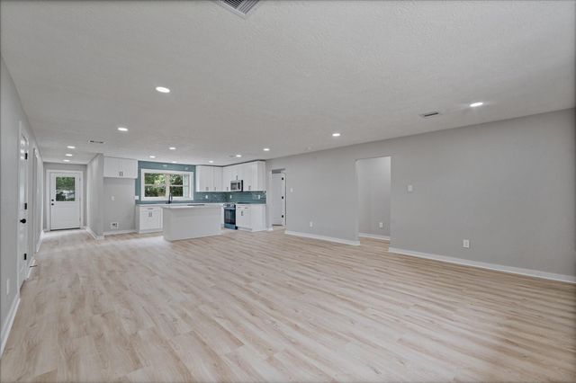 2007 Vince Street, Pasadena, TX 77502