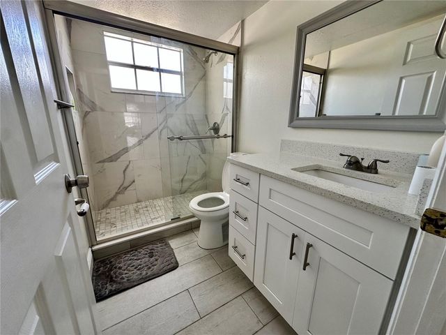 5012 LAGUNA BAY CIRCLE 73, Kissimmee, FL 34746