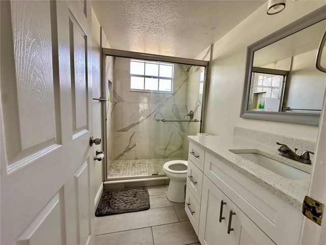 5012 LAGUNA BAY CIRCLE 73, Kissimmee, FL 34746