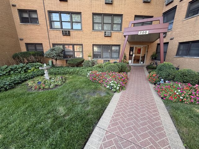 500 Washington Boulevard 102, Oak Park, IL 60302