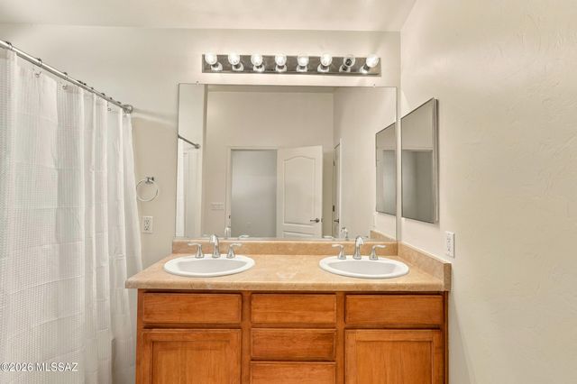 4113 E Lushfield Drive, Tucson, AZ 85756