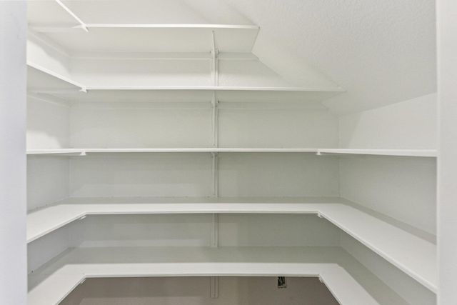 800 Long RUN, Liberty Hill, TX 78642