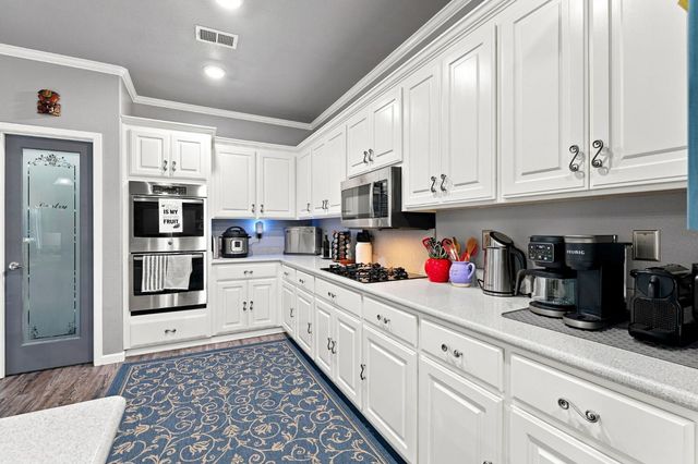 8634 Wilmot Ct, Elk Grove, CA 95624