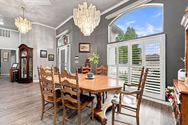 8634 Wilmot Ct, Elk Grove, CA 95624