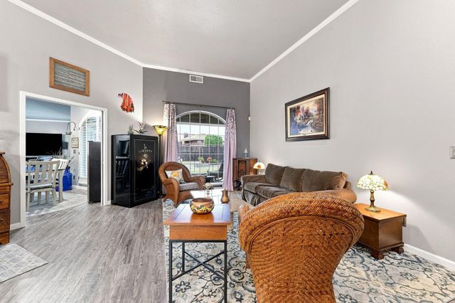 8634 Wilmot Ct, Elk Grove, CA 95624