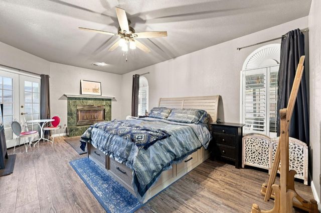 8634 Wilmot Ct, Elk Grove, CA 95624