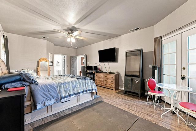 8634 Wilmot Ct, Elk Grove, CA 95624