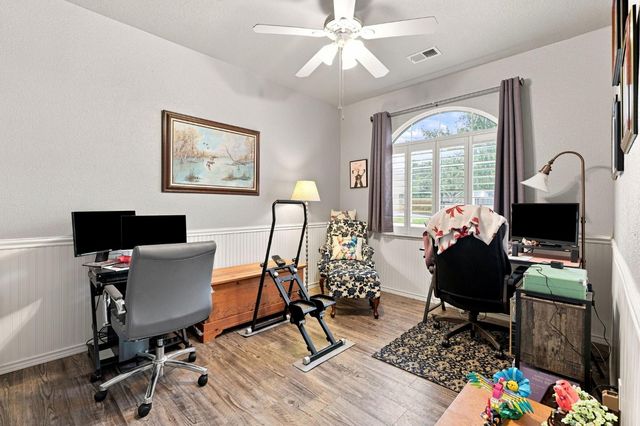 8634 Wilmot Ct, Elk Grove, CA 95624