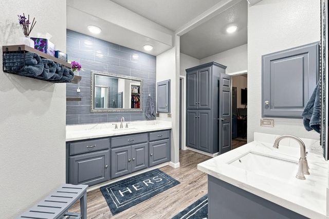 8634 Wilmot Ct, Elk Grove, CA 95624