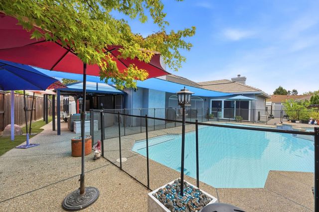 8634 Wilmot Ct, Elk Grove, CA 95624