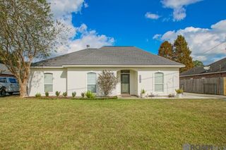 14338 Parkmeadow Dr, Prairieville, LA 70769