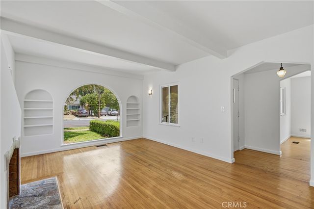3816 E Green, Pasadena, CA 91107
