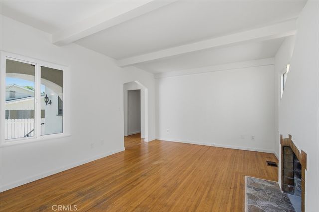 3816 E Green, Pasadena, CA 91107