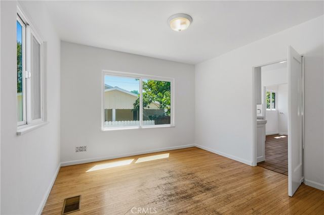 3816 E Green, Pasadena, CA 91107