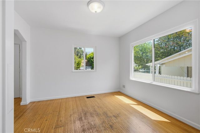 3816 E Green, Pasadena, CA 91107