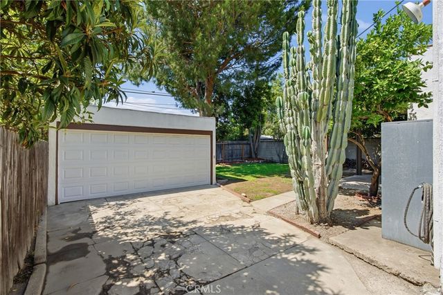 3816 E Green, Pasadena, CA 91107
