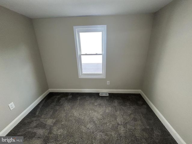 556 GOLD ST, Baltimore, MD 21217