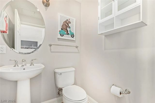 150 Las Vegas Boulevard 1918, Las Vegas, NV 89101