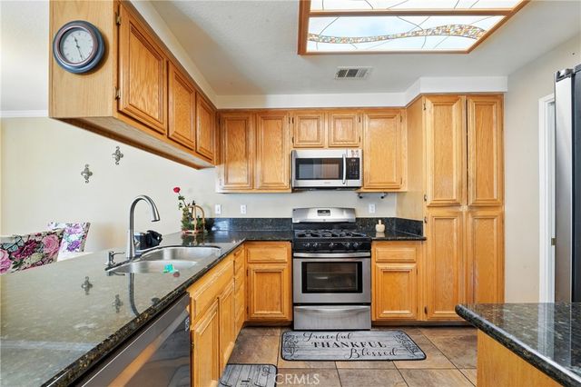 19121 Broken Bow Drive, Riverside, CA 92508