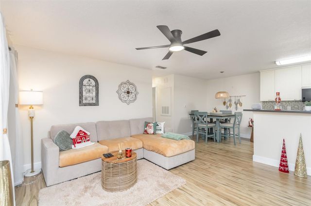 712 SECRET HARBOR LANE 104, Lake Mary, FL 32746