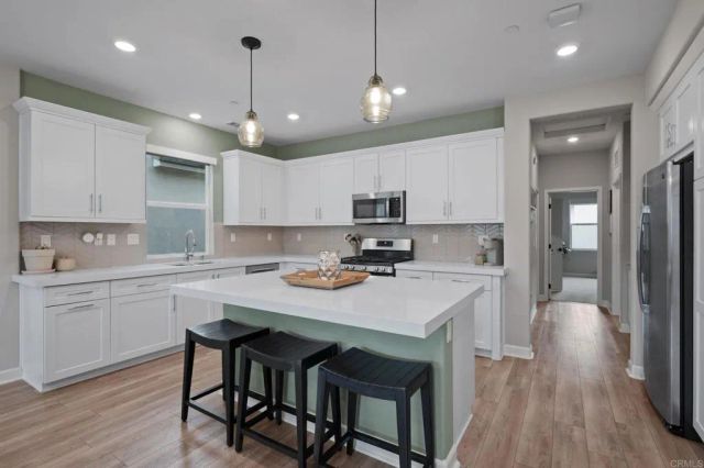 21541 Trail Blazer Lane, Escondido, CA 92029