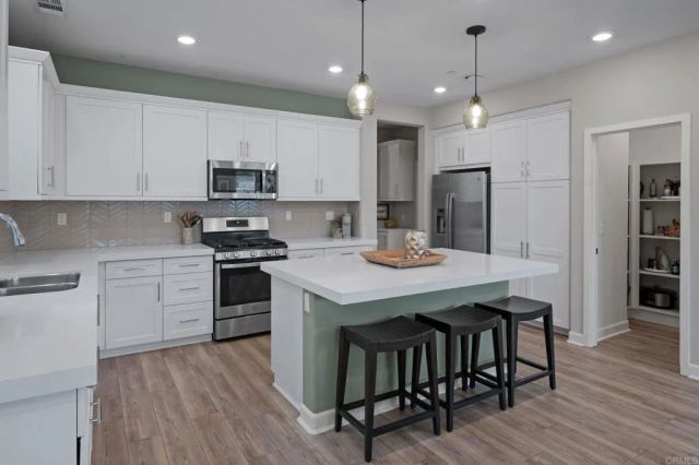 21541 Trail Blazer Lane, Escondido, CA 92029