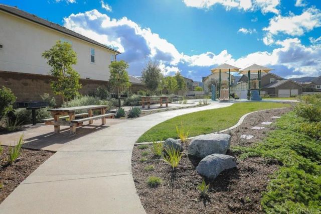 21541 Trail Blazer Lane, Escondido, CA 92029