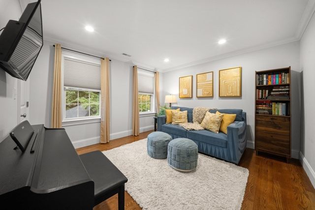 94 East Side Parkway 94, Newton, MA 02458