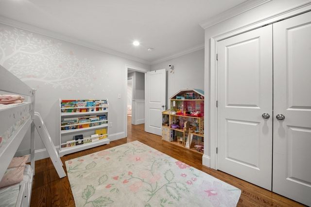 94 East Side Parkway 94, Newton, MA 02458