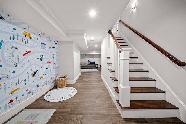 94 East Side Parkway 94, Newton, MA 02458