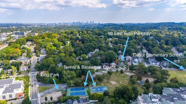 94 East Side Parkway 94, Newton, MA 02458
