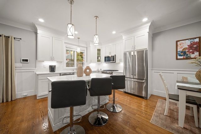 94 East Side Parkway 94, Newton, MA 02458