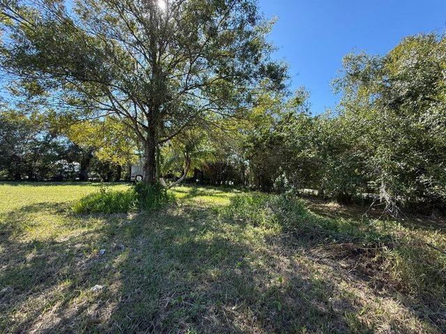 3704 Arnold Road, Fort Pierce, FL 34981