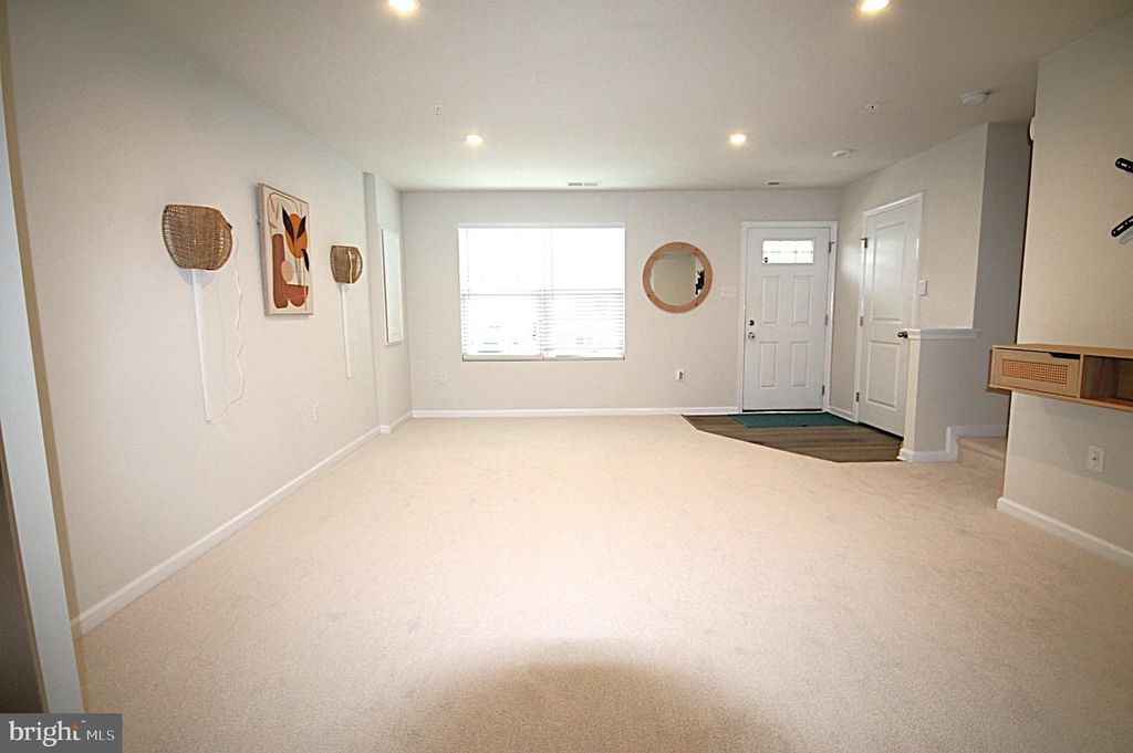 147 NELSON LN, Pottstown, PA 19464 — photo 4